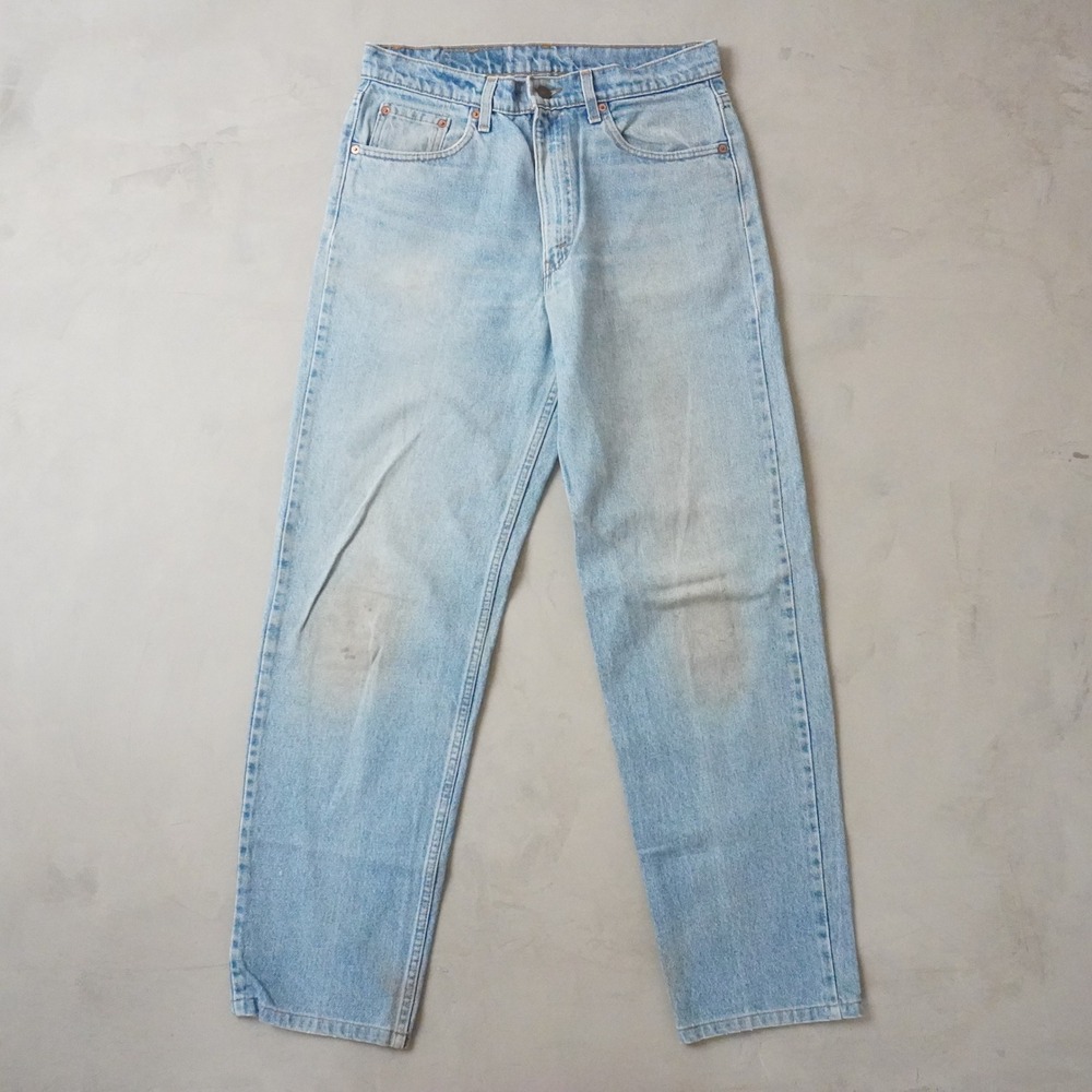 Vintage Levis 550 Jeans 34x34 Mens 90s Light Wash Relaxed Fit USA Made Denim